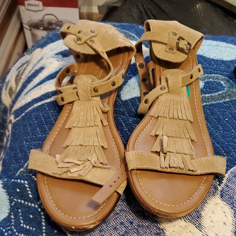 Tan Leather Sandals with Ankle Strap and Soft Sole